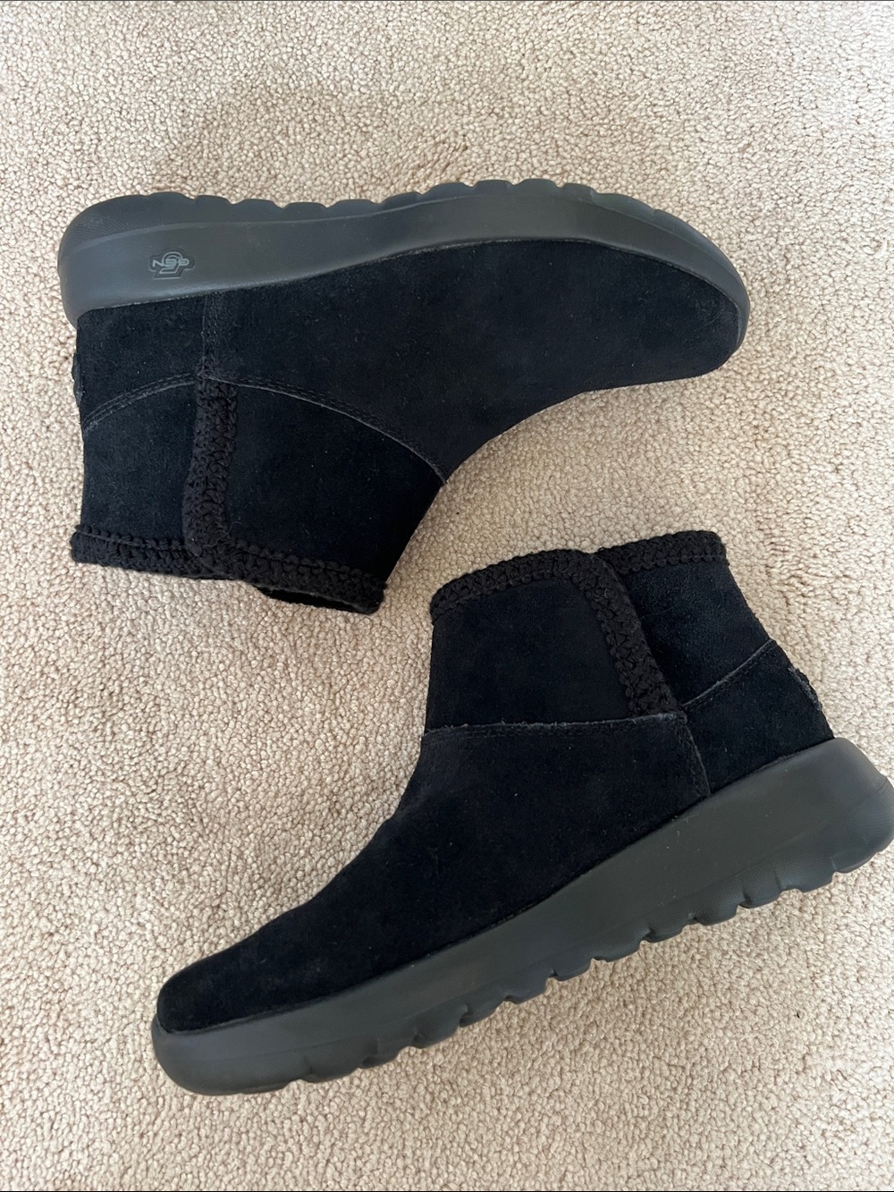 Skechers On-the-GO Rosewood 5GEN Black Suede Ankle Booties Size 7.5 - Picture 6 of 10